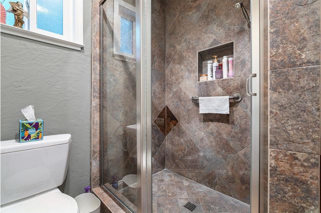 5627 N Kavanagh Avenue, Fresno, CA 93711