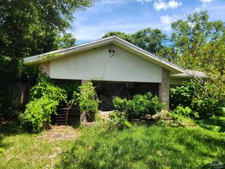 14 Ivanhoe Ave, Pensacola, FL 32534