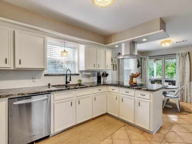 3606 E Creek Club Drive, Missouri City, TX 77459