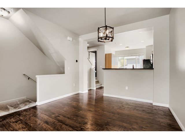 310 Nw 116TH Ave 105, Portland, OR 97229