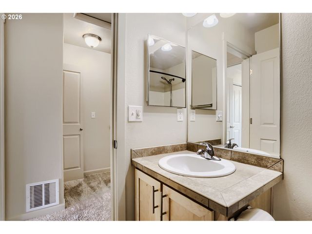 310 Nw 116TH Ave 105, Portland, OR 97229