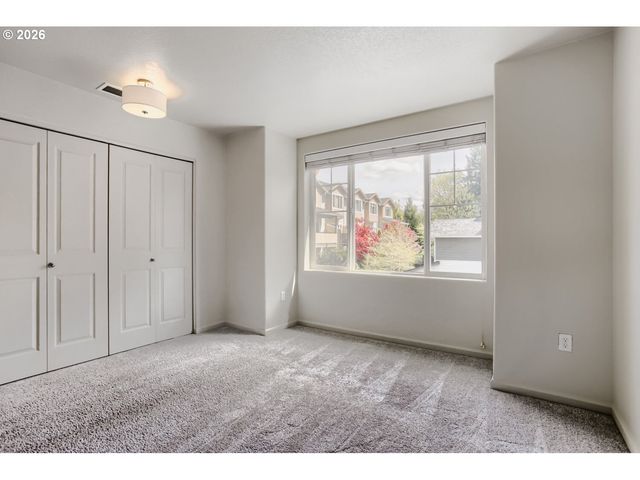 310 Nw 116TH Ave 105, Portland, OR 97229