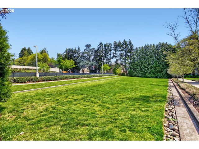 310 Nw 116TH Ave 105, Portland, OR 97229