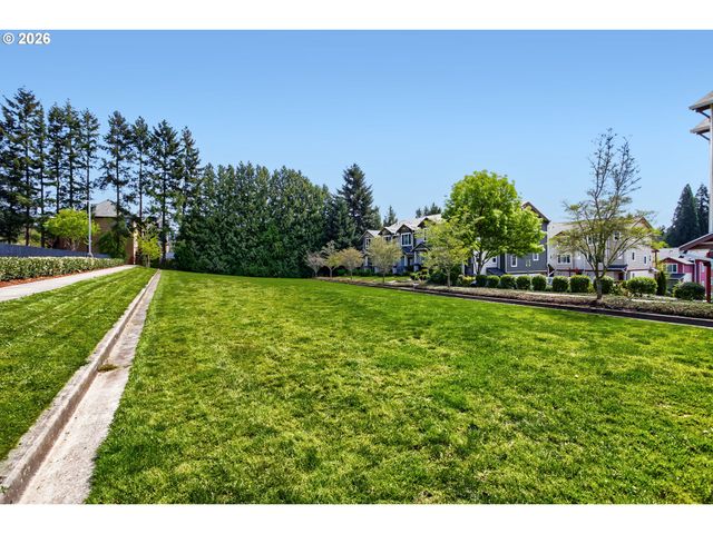 310 Nw 116TH Ave 105, Portland, OR 97229