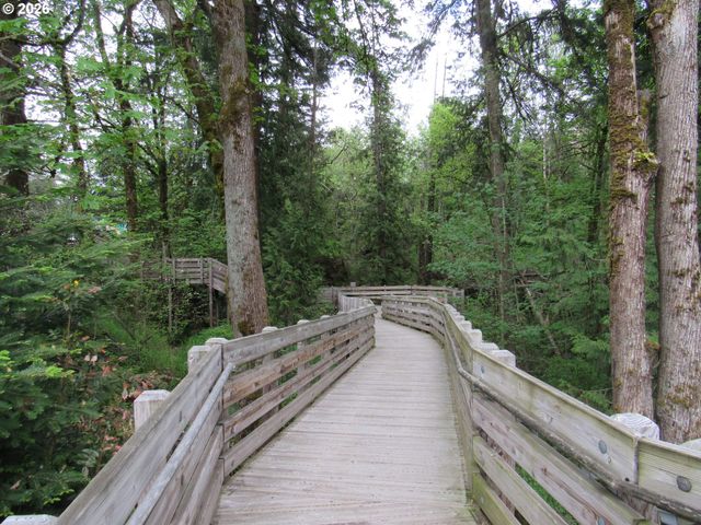 310 Nw 116TH Ave 105, Portland, OR 97229