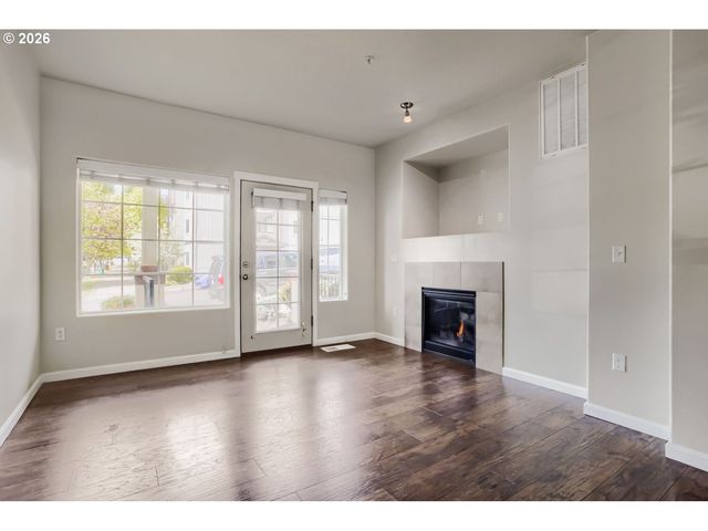 310 Nw 116TH Ave 105, Portland, OR 97229