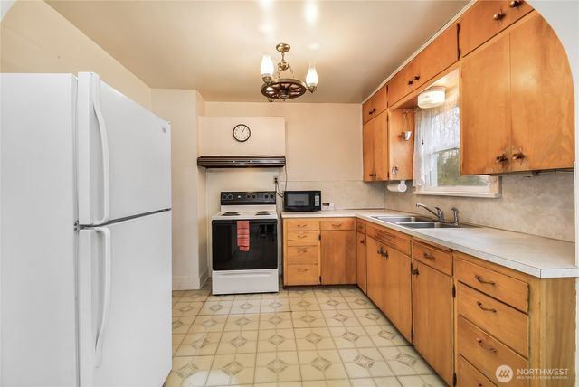 10730 84th St NE, Lake Stevens, WA 98258