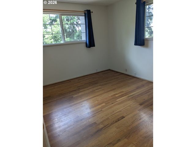 15341 S HATTAN Rd, Oregon City, OR 97045