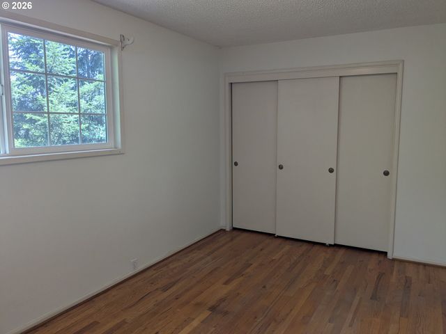 15341 S HATTAN Rd, Oregon City, OR 97045