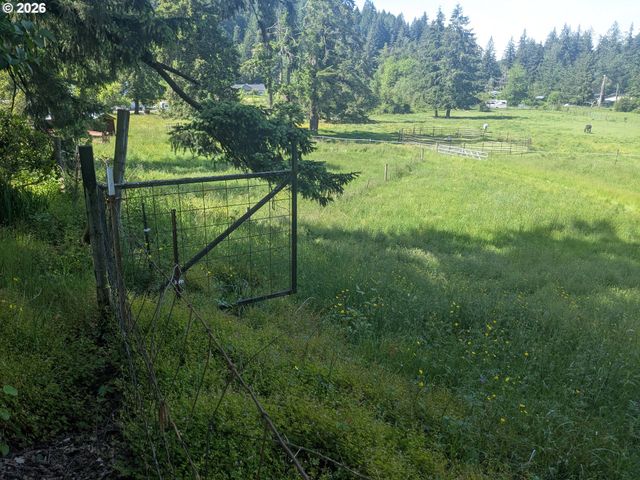 15341 S HATTAN Rd, Oregon City, OR 97045