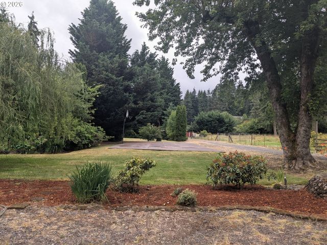 15341 S HATTAN Rd, Oregon City, OR 97045