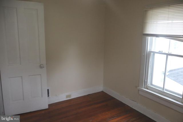 484 E E WASHINGTON STREET, Chambersburg, PA 17201