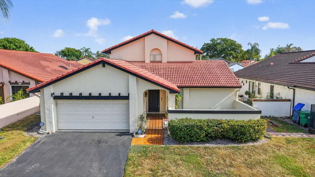 17349 NW 62nd Place, Hialeah, FL 33015