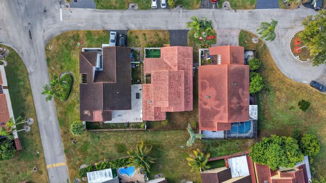 17349 NW 62nd Place, Hialeah, FL 33015