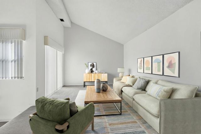 17349 NW 62nd Place, Hialeah, FL 33015