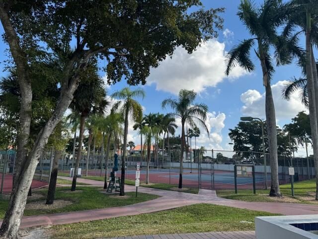 17349 NW 62nd Place, Hialeah, FL 33015