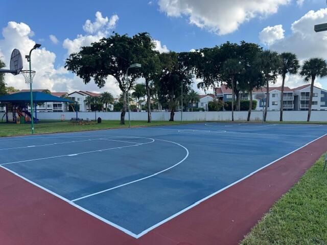 17349 NW 62nd Place, Hialeah, FL 33015