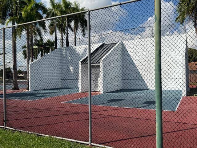 17349 NW 62nd Place, Hialeah, FL 33015