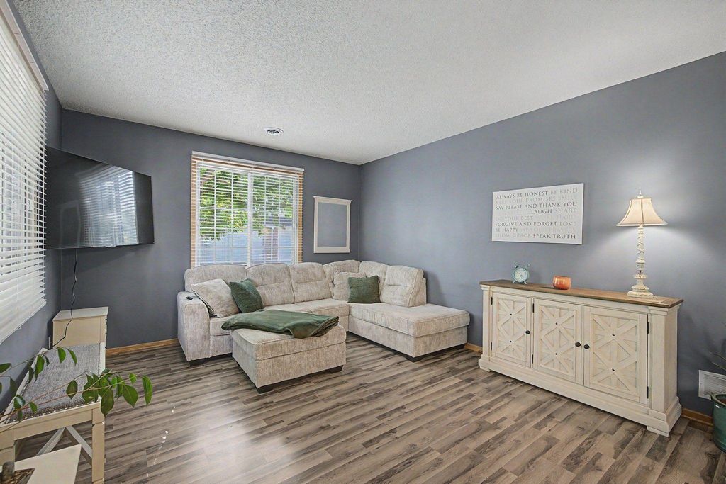 9648 Peony Lane N, Maple Grove, MN 55311 — photo 5
