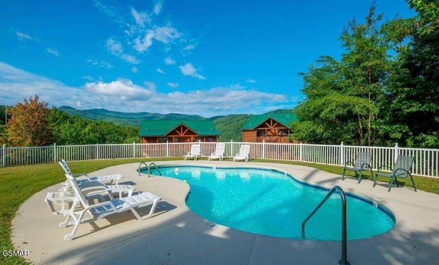 927 Street Of Dreams Way, Gatlinburg, TN 37738