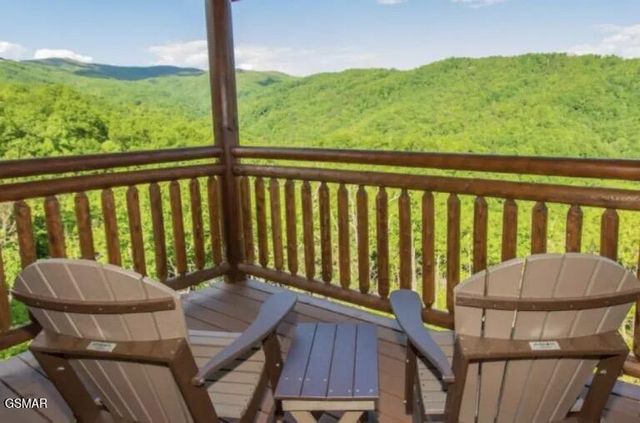 927 Street Of Dreams Way, Gatlinburg, TN 37738