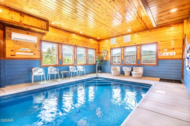 927 Street Of Dreams Way, Gatlinburg, TN 37738