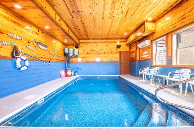927 Street Of Dreams Way, Gatlinburg, TN 37738