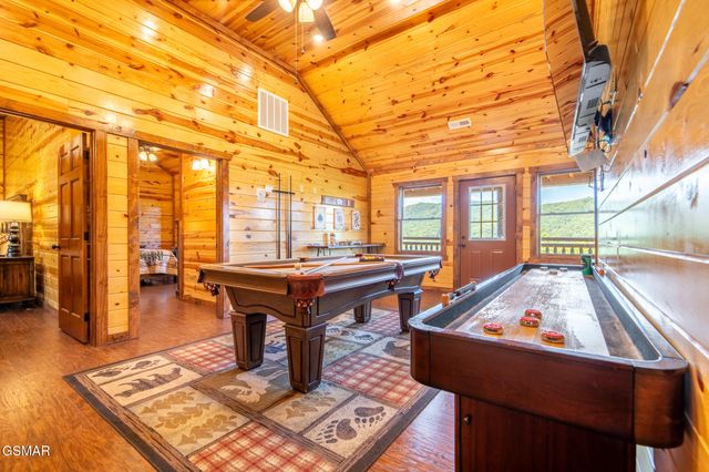 927 Street Of Dreams Way, Gatlinburg, TN 37738