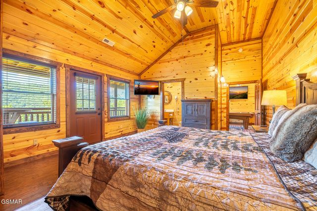 927 Street Of Dreams Way, Gatlinburg, TN 37738