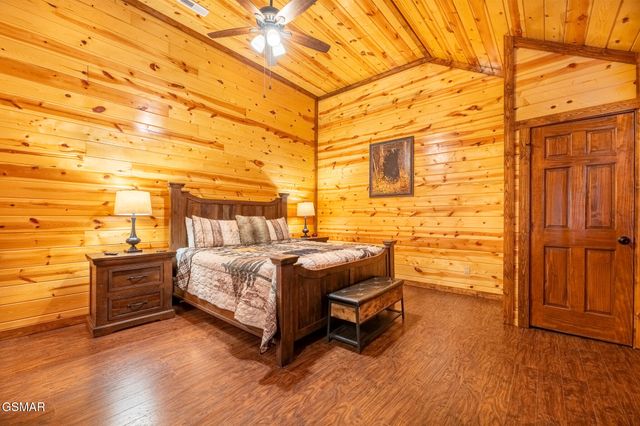 927 Street Of Dreams Way, Gatlinburg, TN 37738