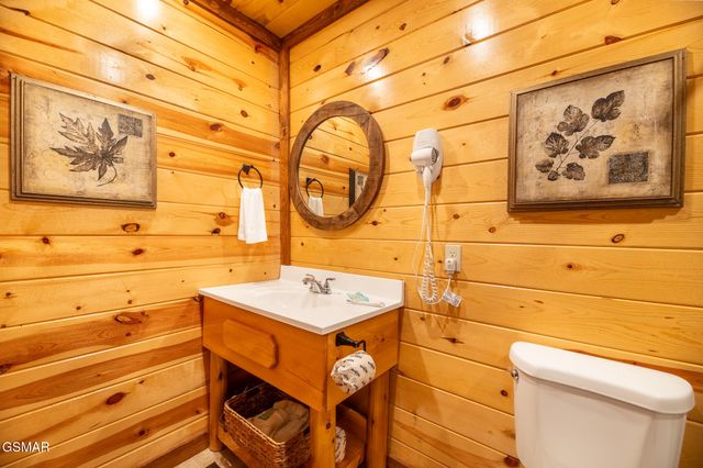 927 Street Of Dreams Way, Gatlinburg, TN 37738