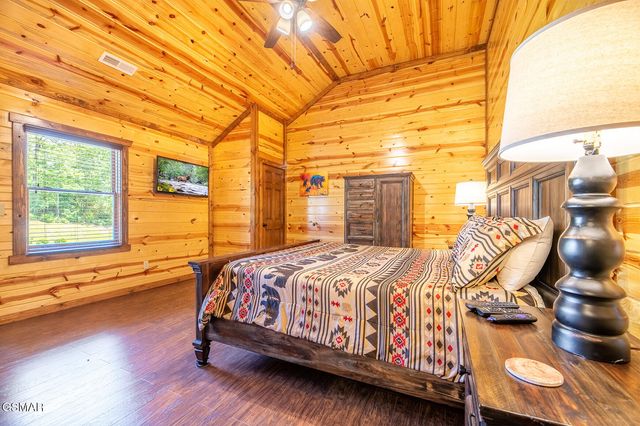927 Street Of Dreams Way, Gatlinburg, TN 37738