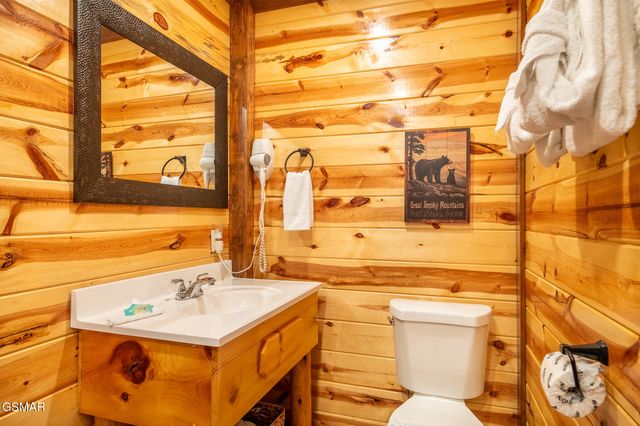 927 Street Of Dreams Way, Gatlinburg, TN 37738