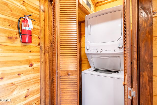 927 Street Of Dreams Way, Gatlinburg, TN 37738