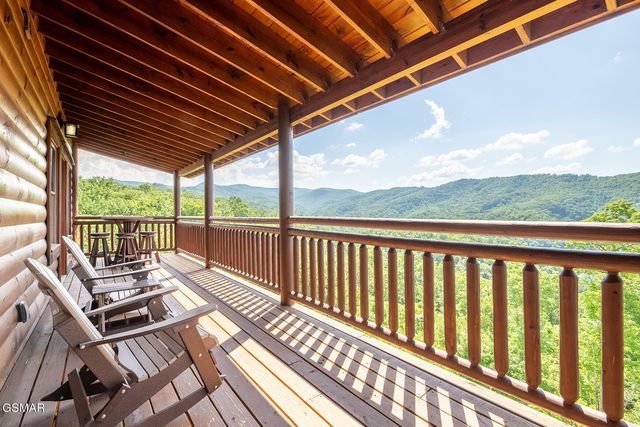 927 Street Of Dreams Way, Gatlinburg, TN 37738