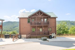 927 Street Of Dreams Way, Gatlinburg, TN 37738
