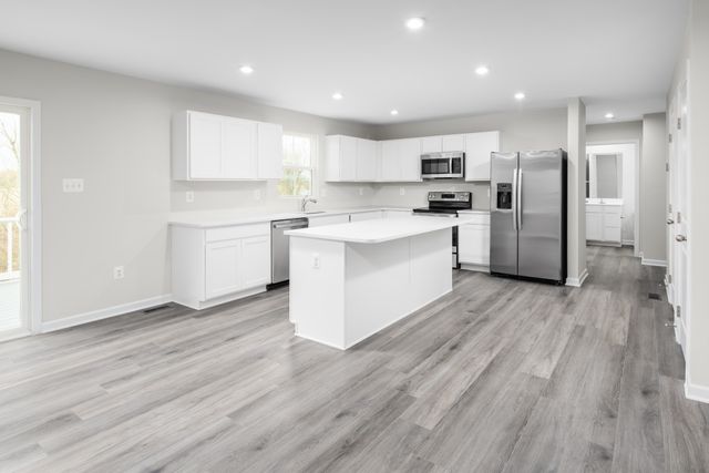 945 Horseshoe Dr, Smyrna, TN 37167