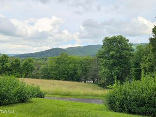 1504 Southwest Avenue, Johnson City, TN 37604