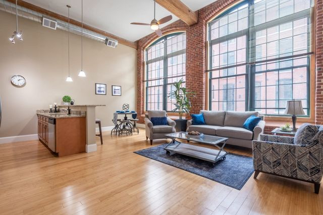 300 Canal Street 6-502, Lawrence, MA 01840
