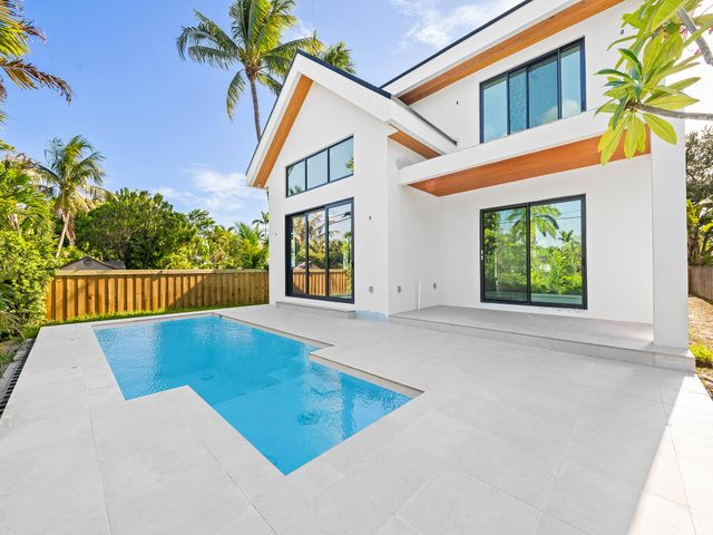 1628 NE 17th Avenue, Fort Lauderdale, FL 33305