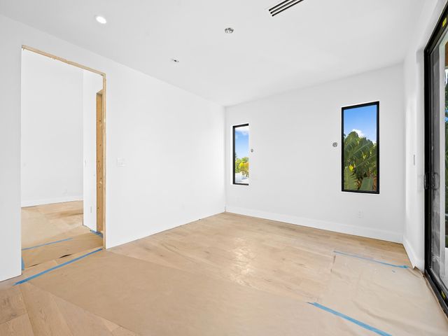 1628 NE 17th Avenue, Fort Lauderdale, FL 33305