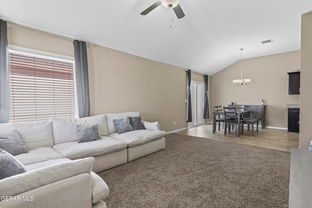 420 Gran Villa, Socorro, TX 79927