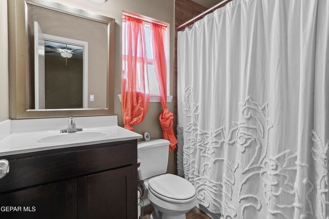 420 Gran Villa, Socorro, TX 79927