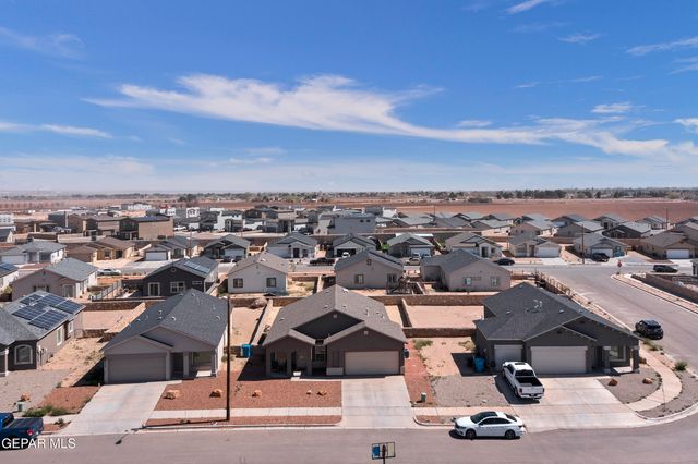 420 Gran Villa, Socorro, TX 79927