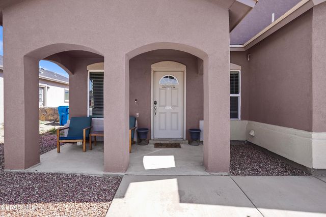 420 Gran Villa, Socorro, TX 79927