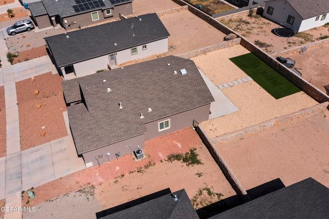 420 Gran Villa, Socorro, TX 79927