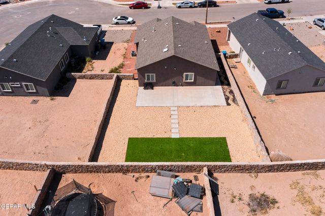 420 Gran Villa, Socorro, TX 79927