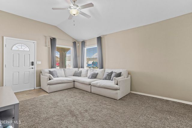 420 Gran Villa, Socorro, TX 79927