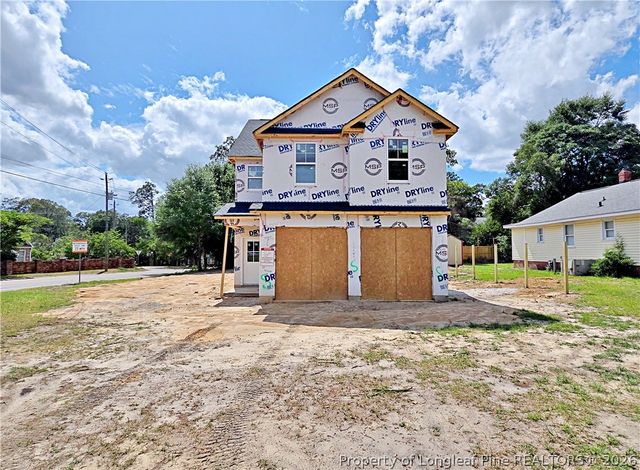 318 Broadfoot Avenue, Fayetteville, NC 28305