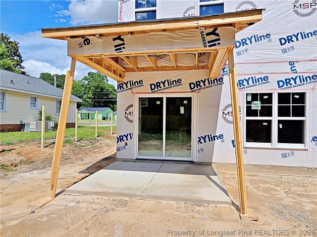 318 Broadfoot Avenue, Fayetteville, NC 28305